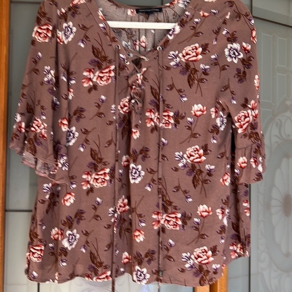 American Eagle Floral Top - Picture 1 of 5